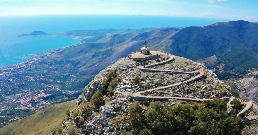 Eremo di San Michele la vista dalla cima del Redentore Formia